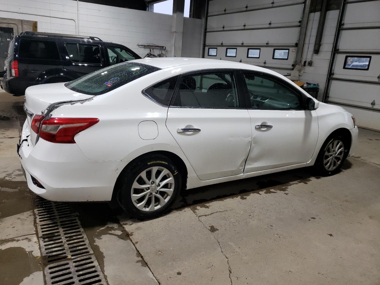 3N1AB7AP2KY407879 NISSAN SENTRA 2019