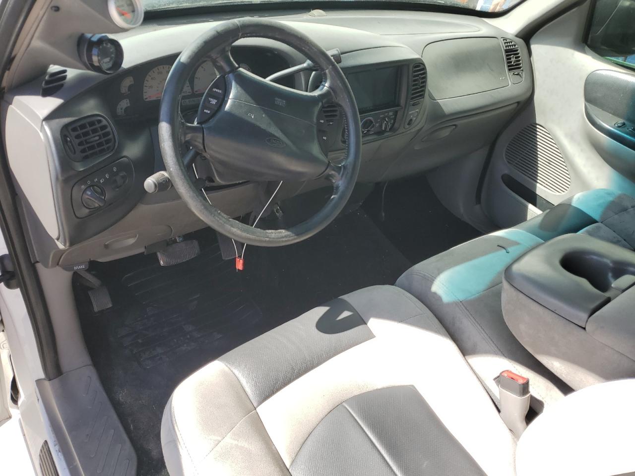 2000 Ford F150 Svt Lightning VIN: 2FTZF073XYCA68722 Lot: 61056675