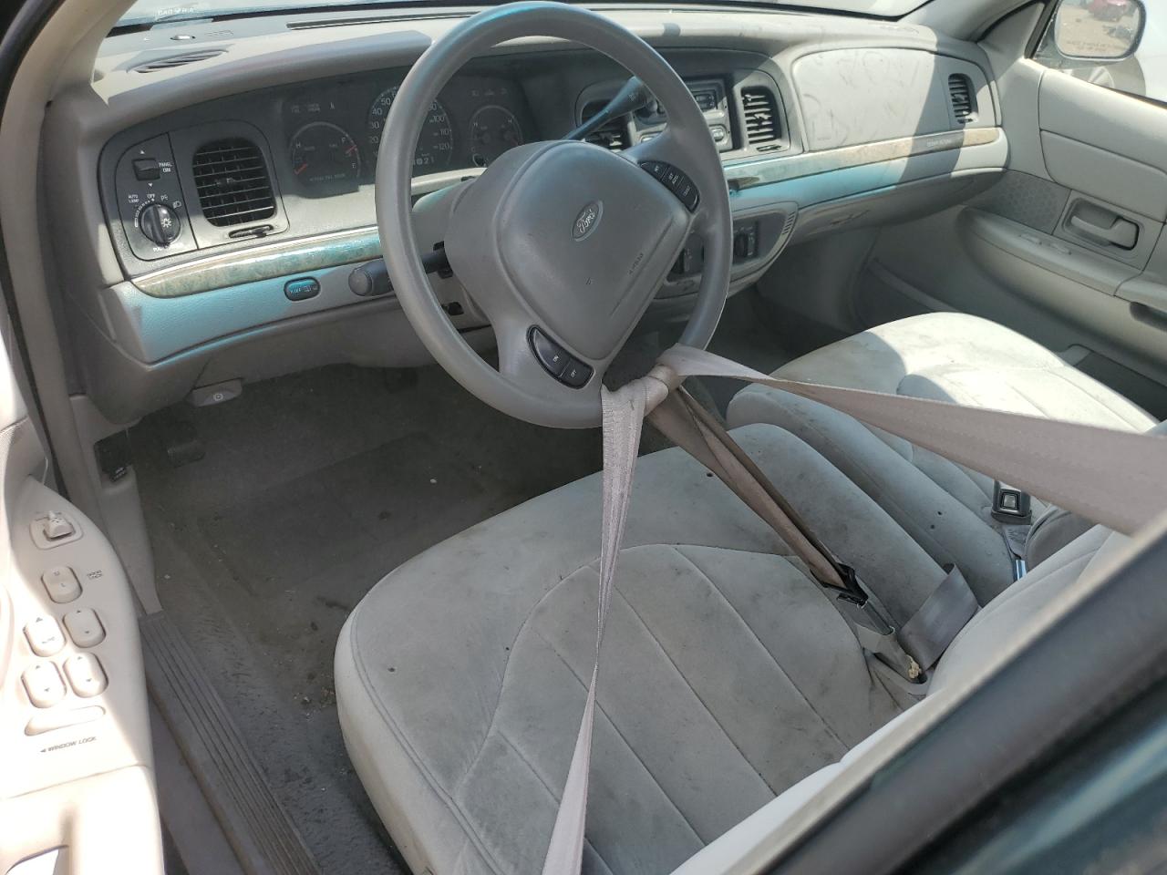 FORD CROWN VIC 1998 VIN 2FAFP73W5WX175634 zdjęcie 8