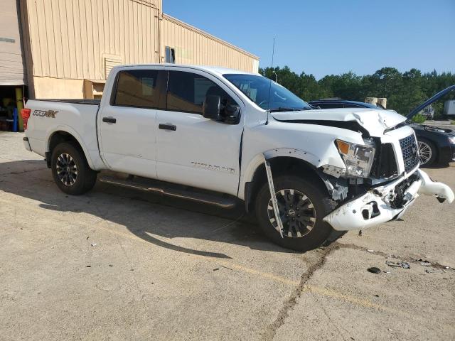  NISSAN TITAN 2019 Білий