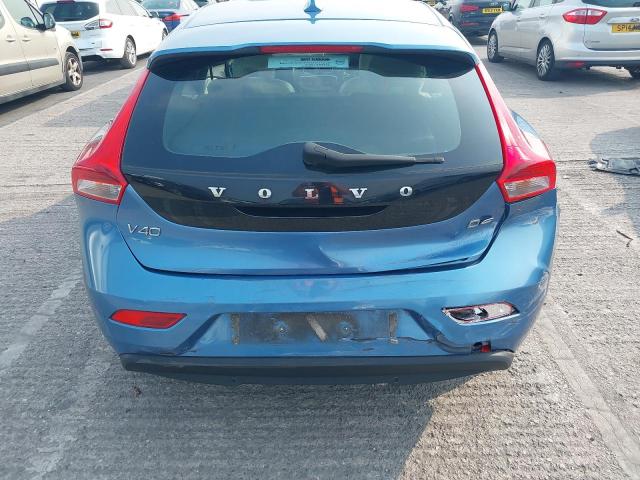 2015 VOLVO V40 SE LUX
