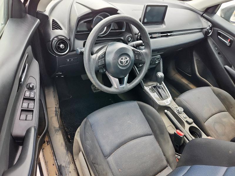  TOYOTA YARIS 2017 Szary