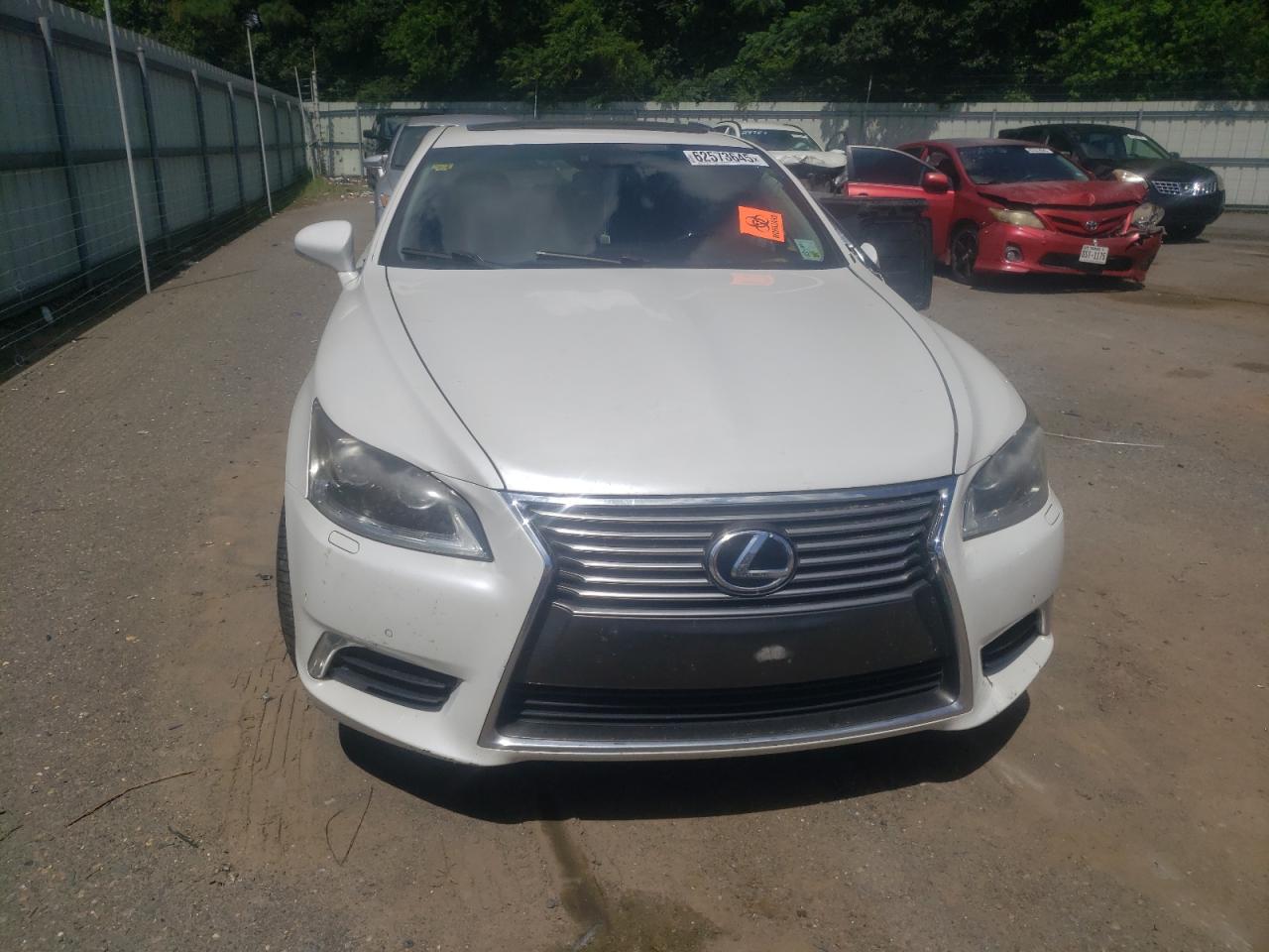 LEXUS LS460 2013 VIN JTHBL5EF0D5116820 zdjęcie 5