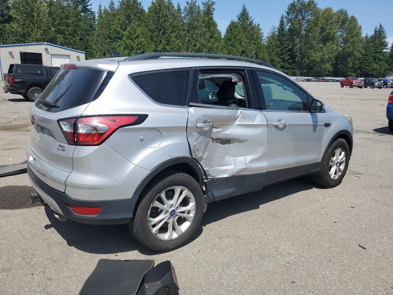 1FMCU9HD9JUB44942 FORD ESCAPE 2018