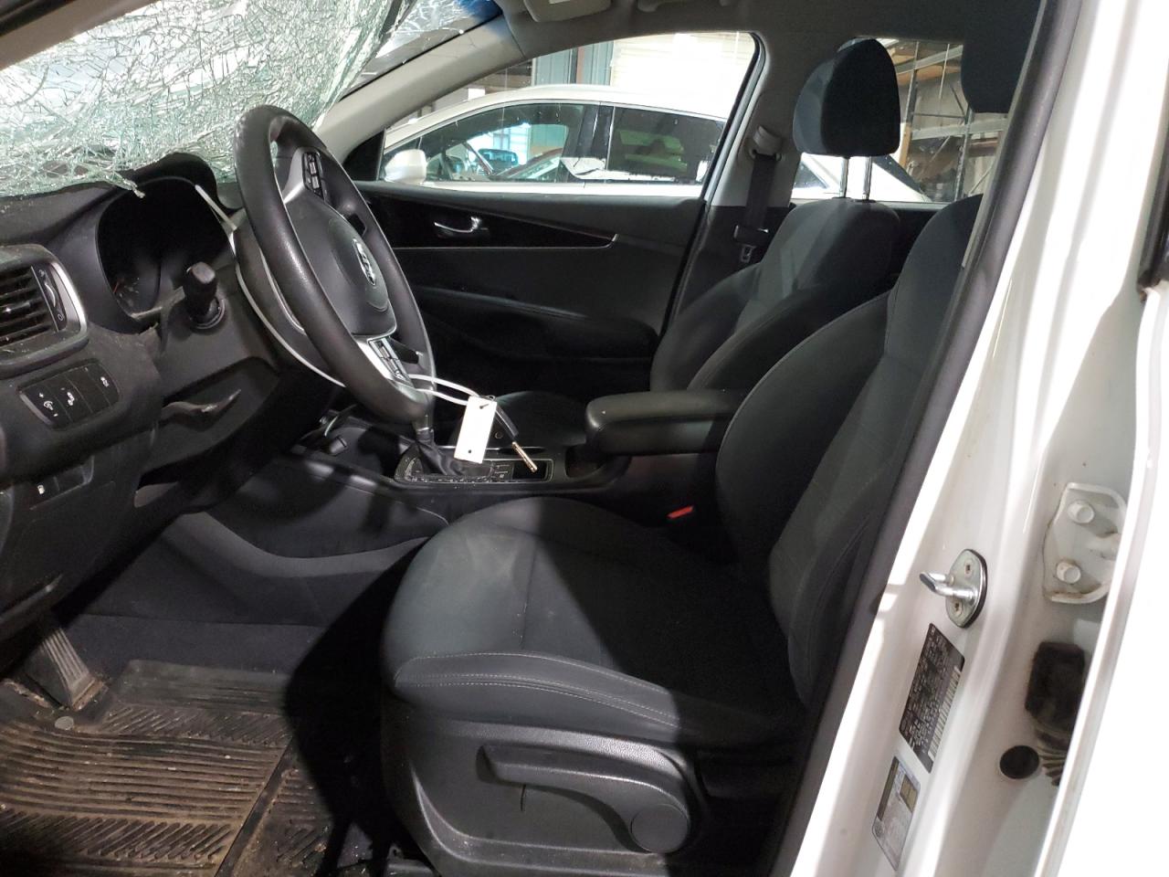 2019 Kia Sorento L VIN: 5XYPG4A33KG538313 Lot: 60785045