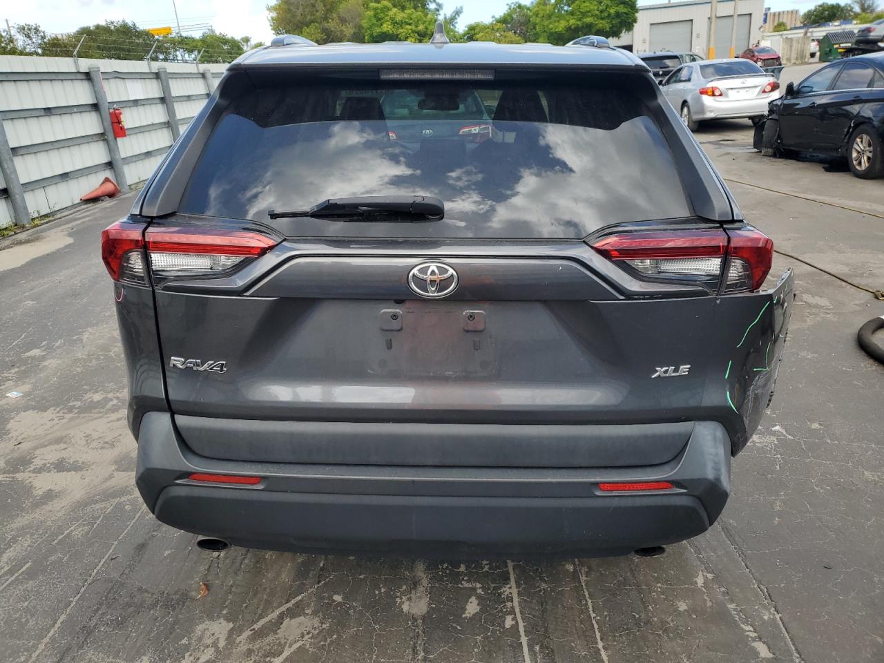 2020 Toyota Rav4 Xle VIN: 2T3W1RFV1LC034366 Lot: 61774875
