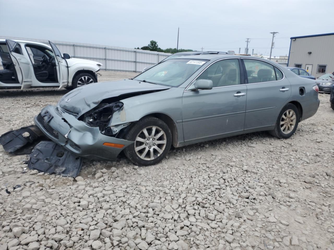 2004 Lexus Es 330 на продаже в Appleton, WI - Front End