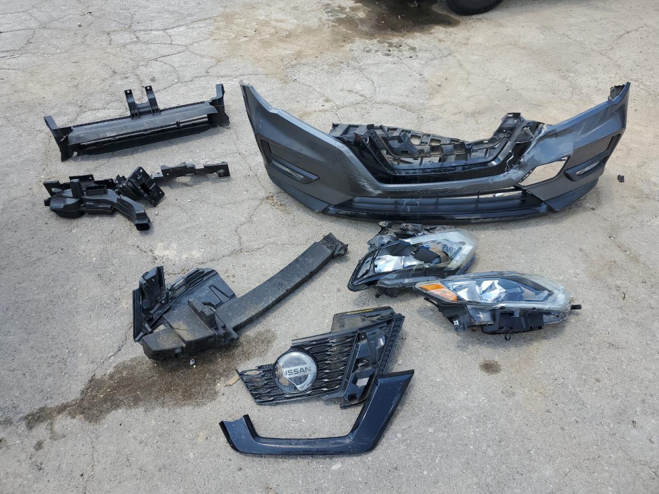 5N1AT2MT5JC775949 NISSAN ROGUE 2018