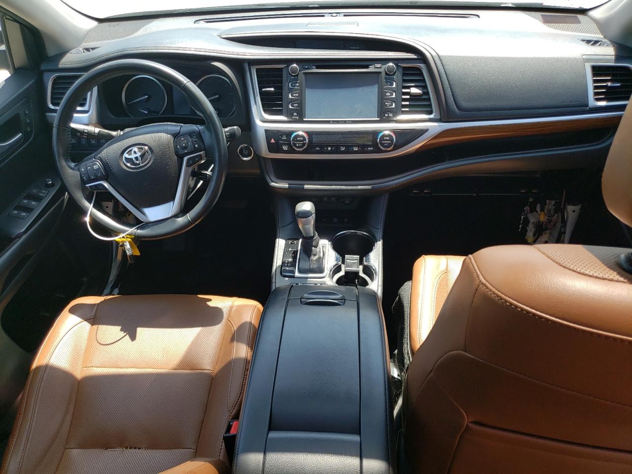 5TDDZRFHXHS413030 TOYOTA HIGHLANDER 2017