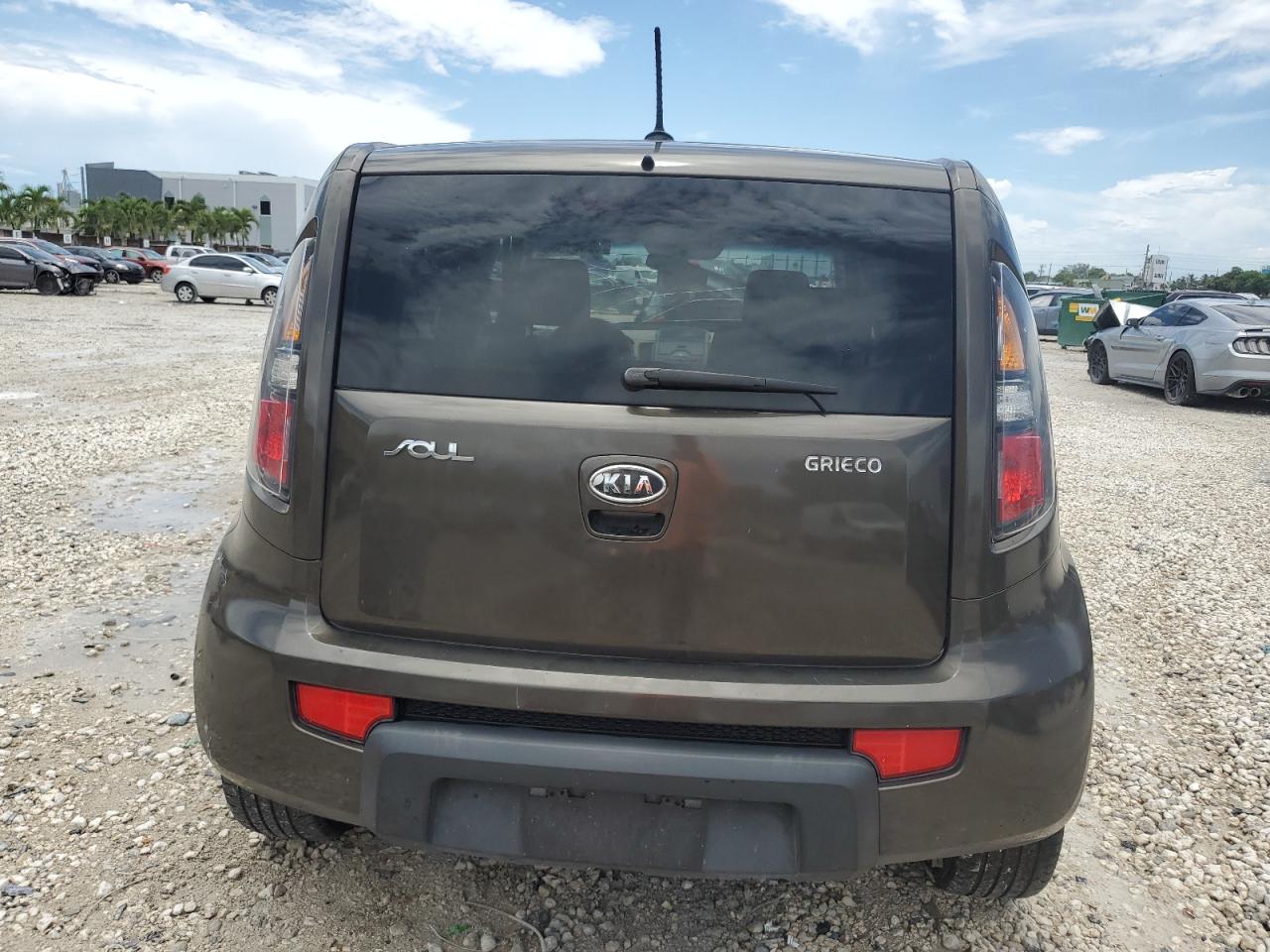 2010 Kia Soul + VIN: KNDJT2A26A7094773 Lot: 62481335
