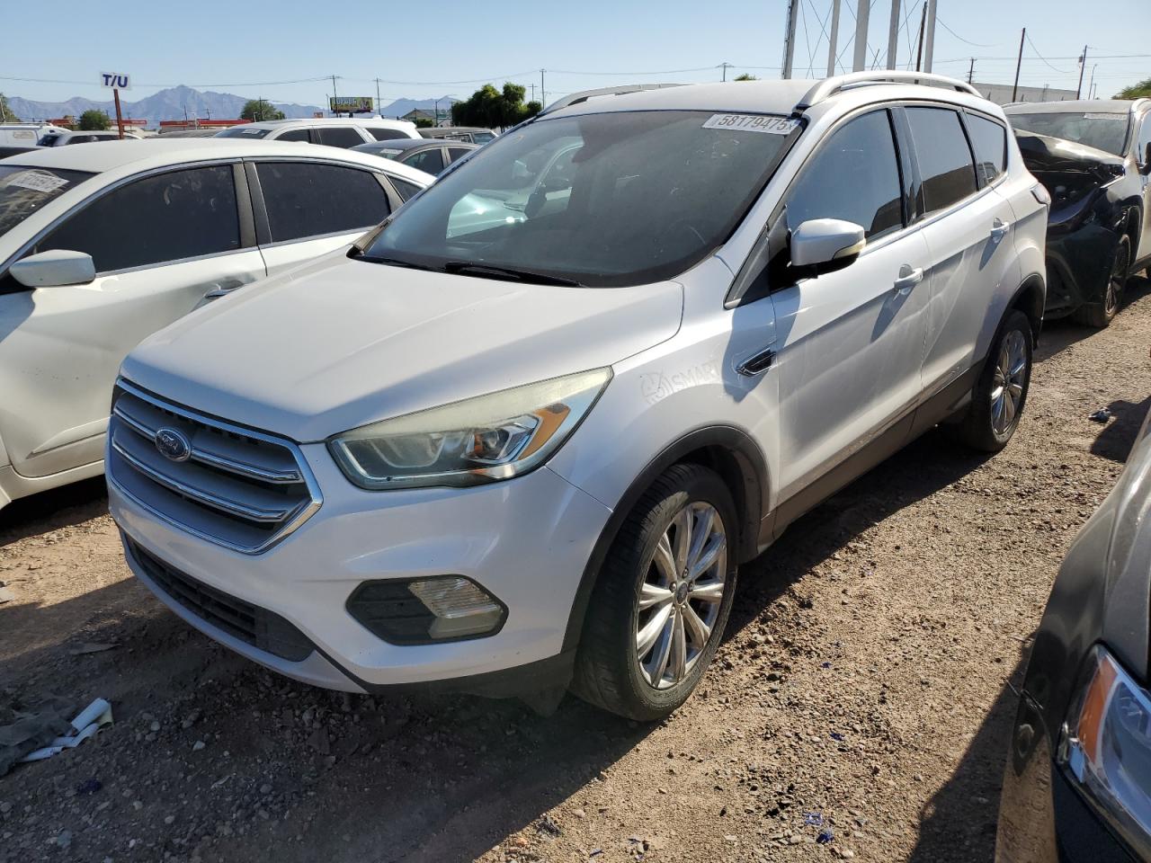 Phoenix, AZ에서 판매 중인 2017 Ford Escape Tit 1.5L - Minor Dent/Scratches