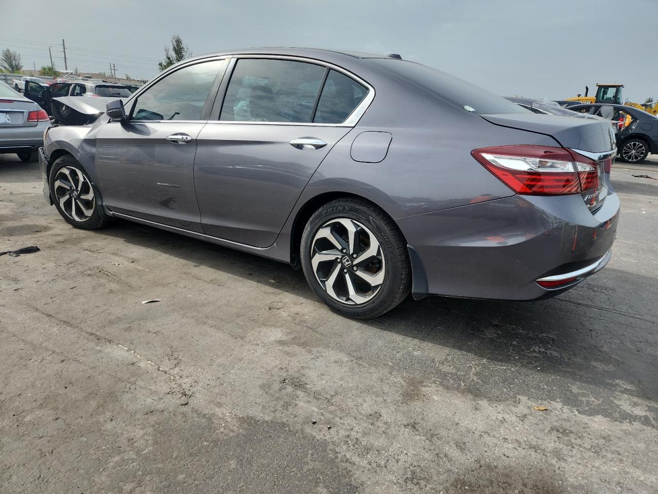 1HGCR2F88GA162069 HONDA ACCORD 2016