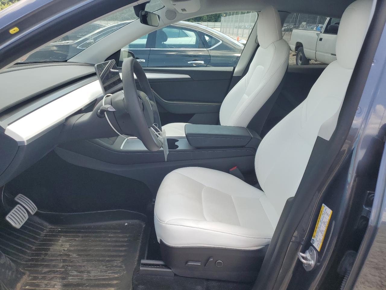 2022 Tesla Model Y VIN: 7SAYGDEF3NF532311 Lot: 62997535