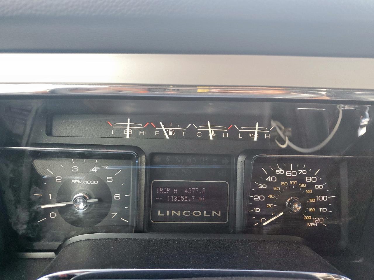2010 Lincoln Navigator VIN: 5LMJJ2H58AEJ00180 Lot: 61870635