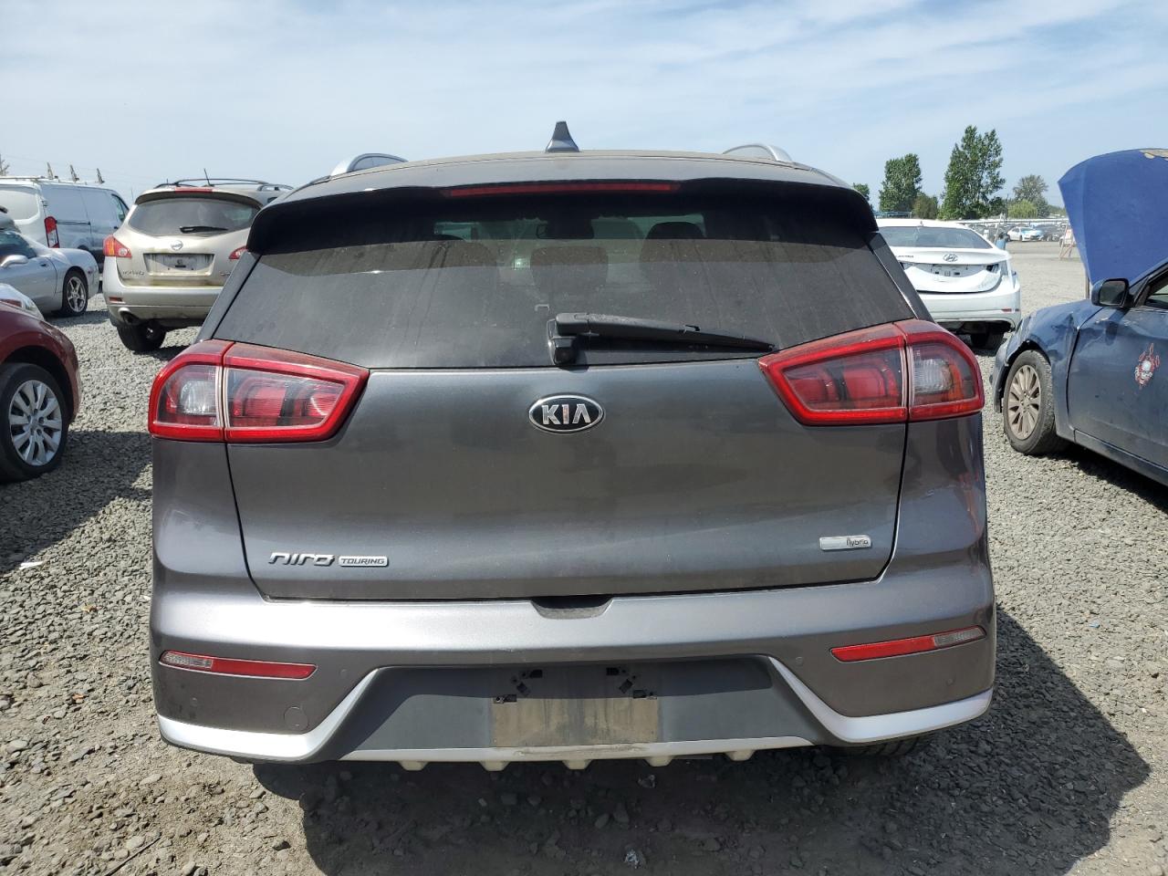 2018 Kia Niro Touring VIN: KNDCE3LC8J5132692 Lot: 60137975
