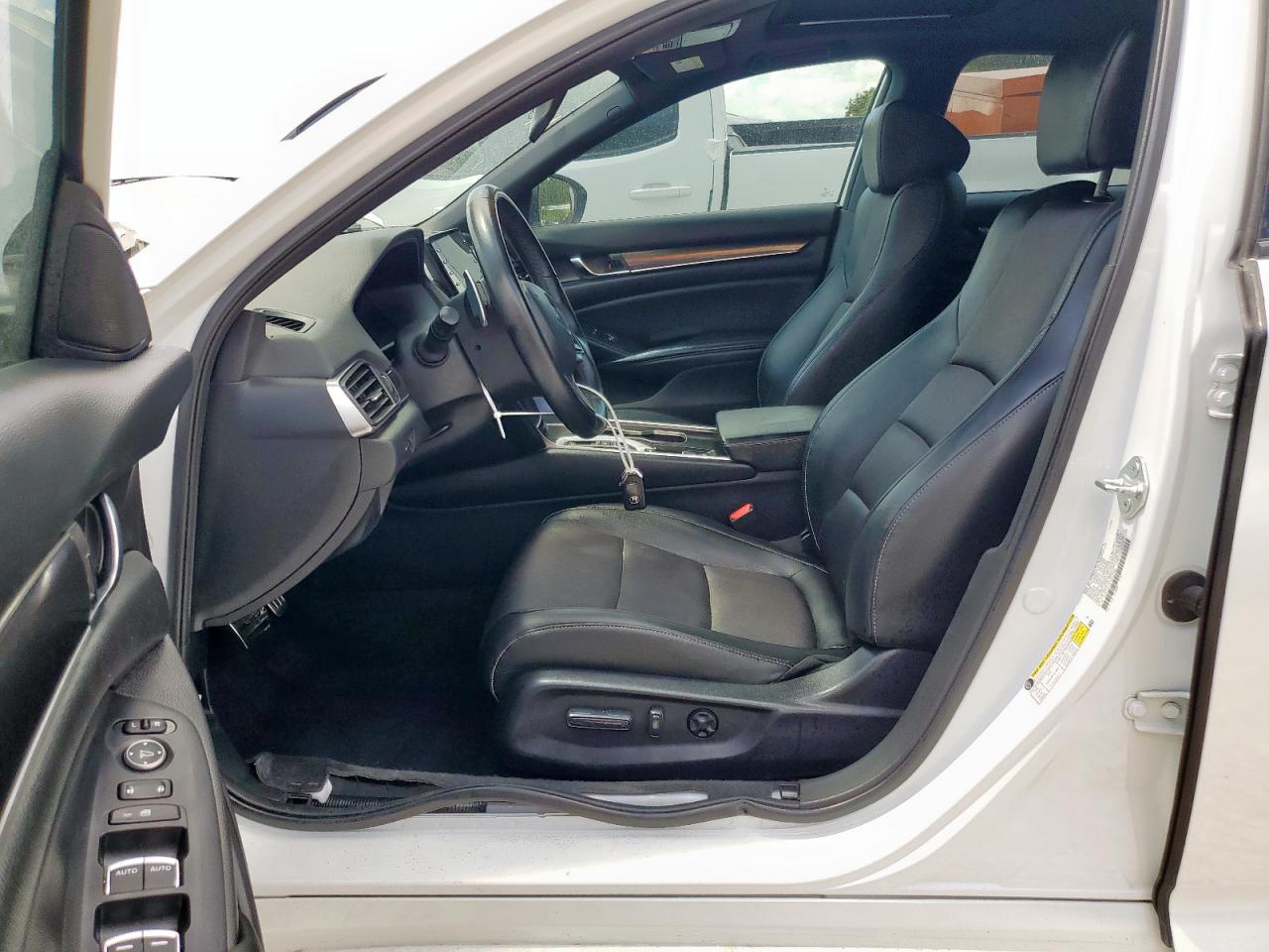 2022 Honda Accord Sport VIN: 1HGCV2F37NA022558 Lot: 61153665