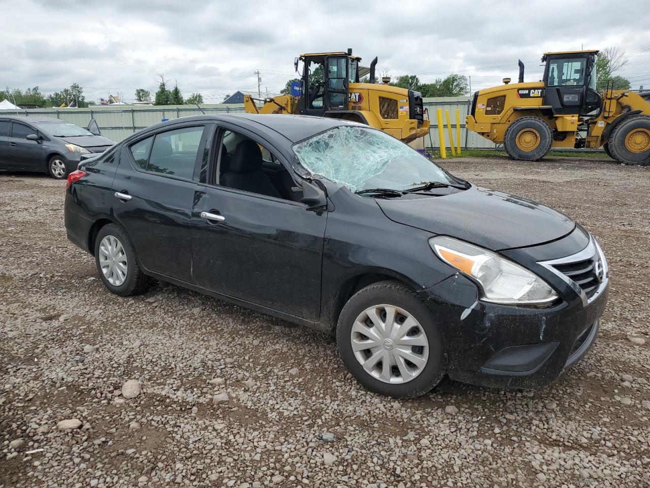 NISSAN VERSA 2019 VIN 3N1CN7AP6KL849478 photo 4