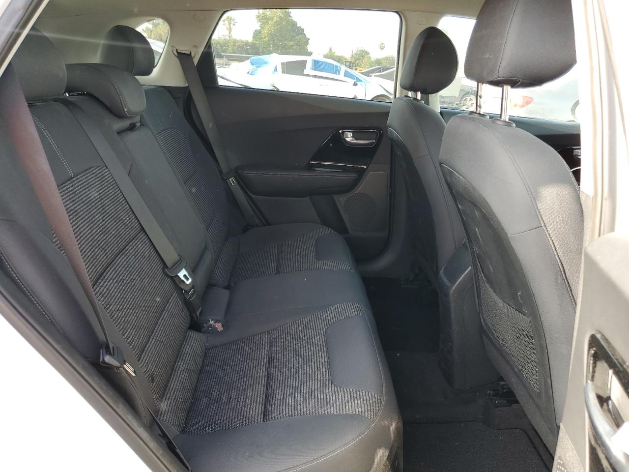 2020 Kia Niro Lx VIN: KNDCB3LC5L5380393 Lot: 62732795