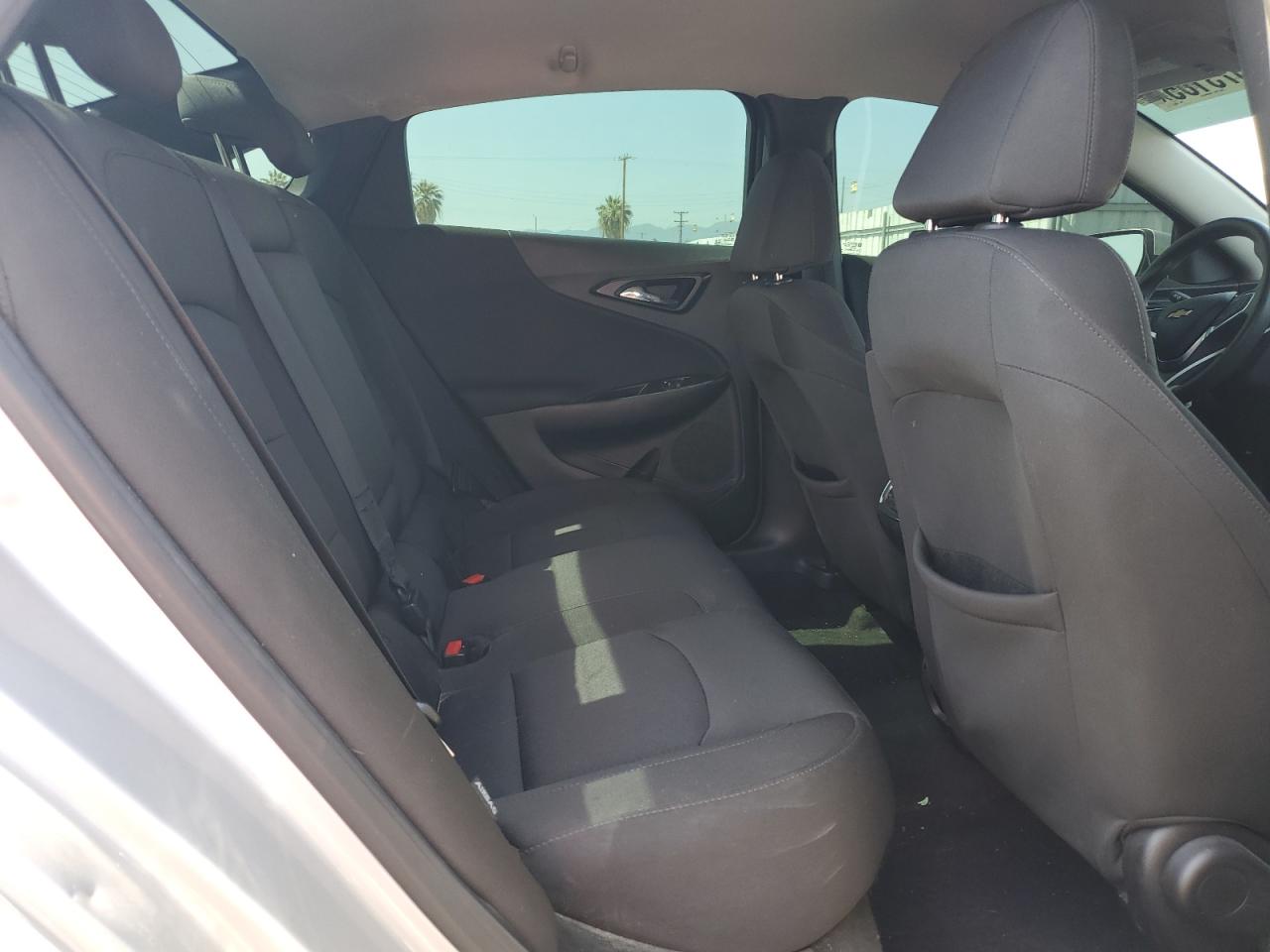 1G1ZD5ST4JF182275 CHEVROLET MALIBU 2018