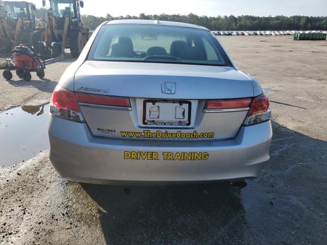  HONDA ACCORD 2012 Серебристый