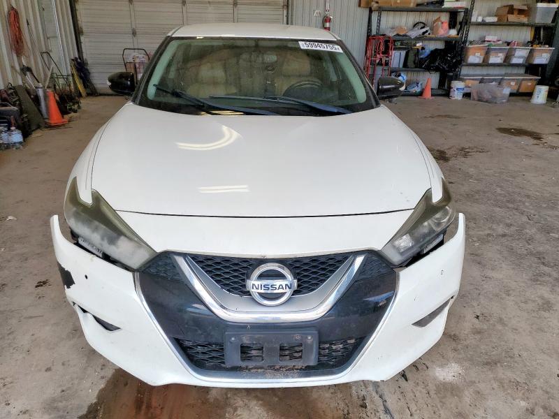 Седани NISSAN MAXIMA 2016 Білий