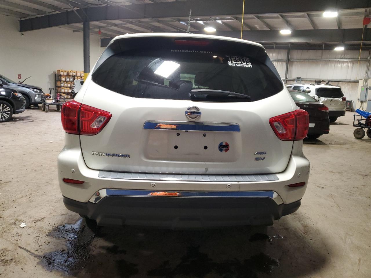 2017 Nissan Pathfinder S VIN: 5N1DR2MM3HC688744 Lot: 62030485