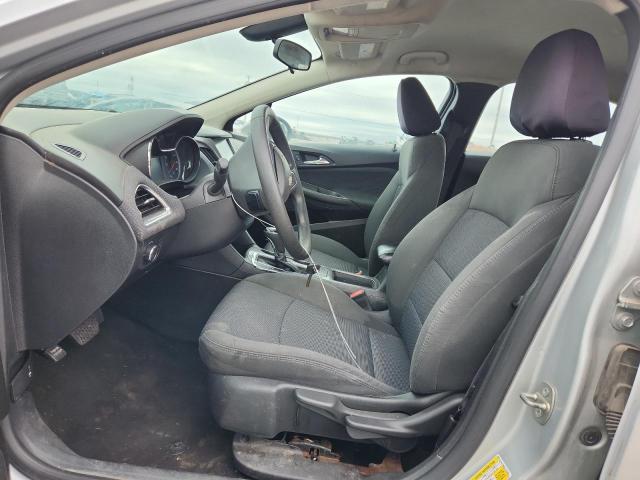 Sedans CHEVROLET CRUZE 2017 Srebrny
