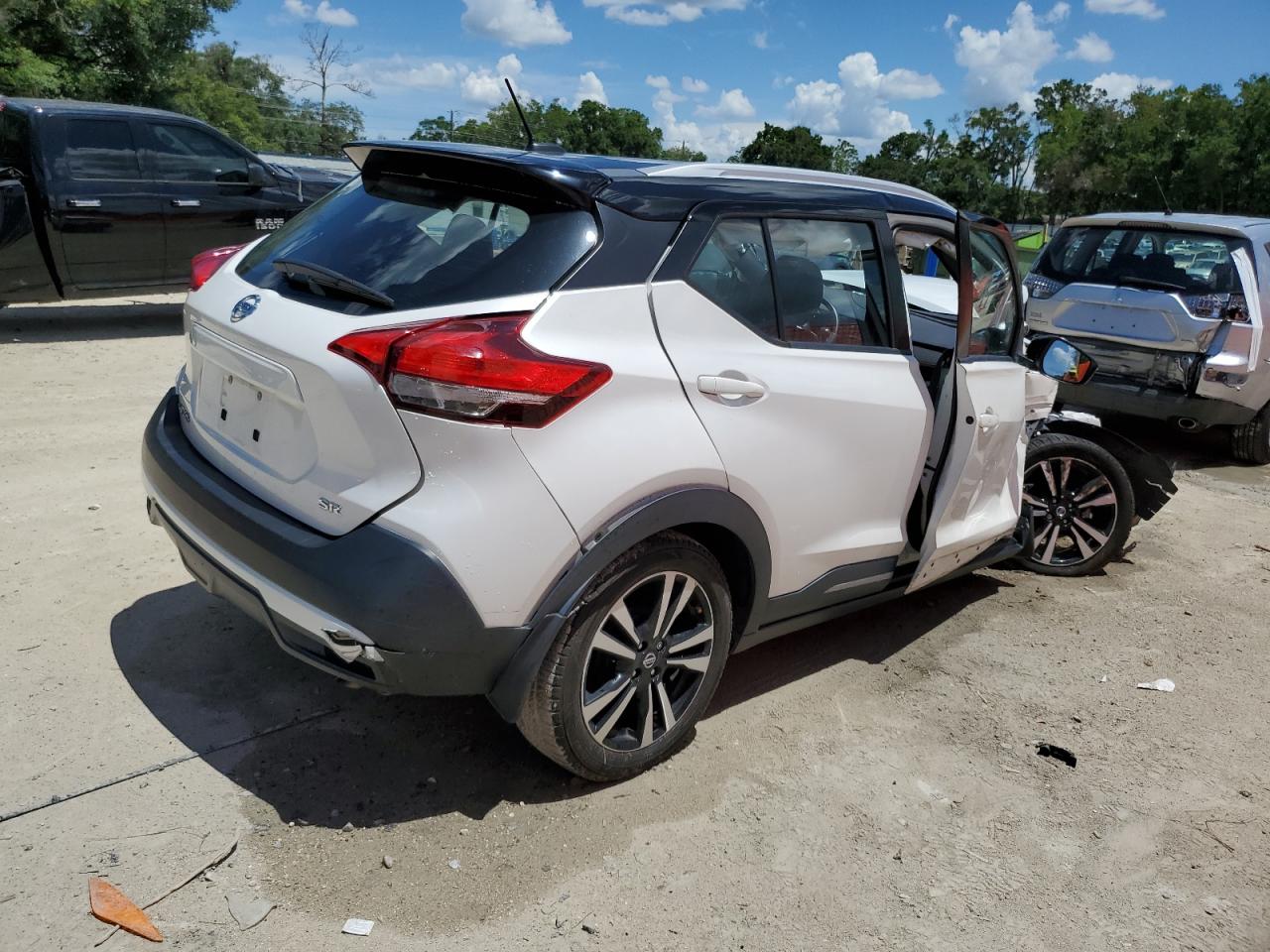 3N1CP5CU4KL507903 NISSAN KICKS 2019