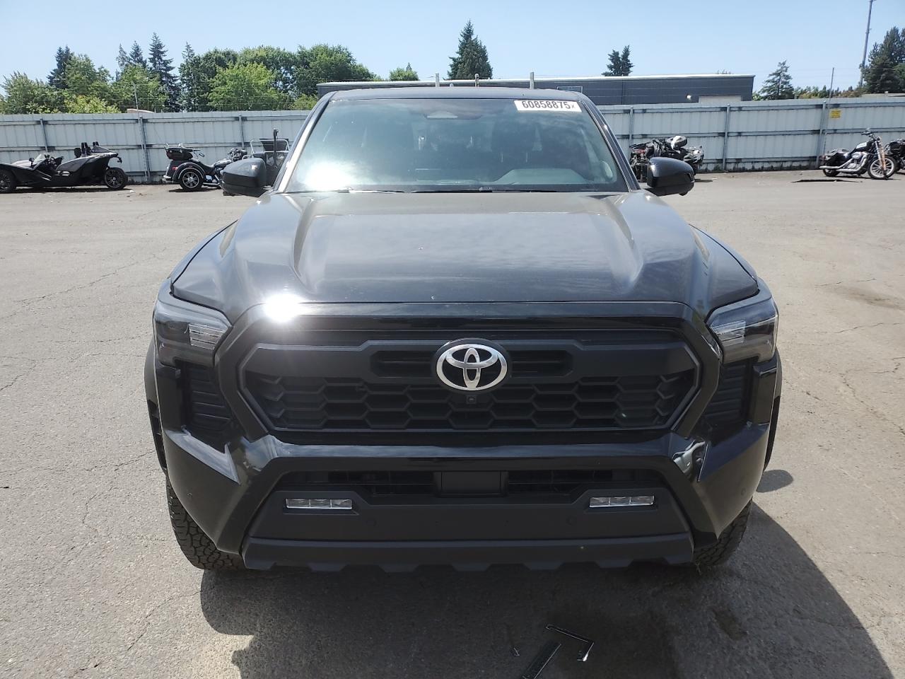 3TMLB5JNXRM049327 TOYOTA TACOMA 2024