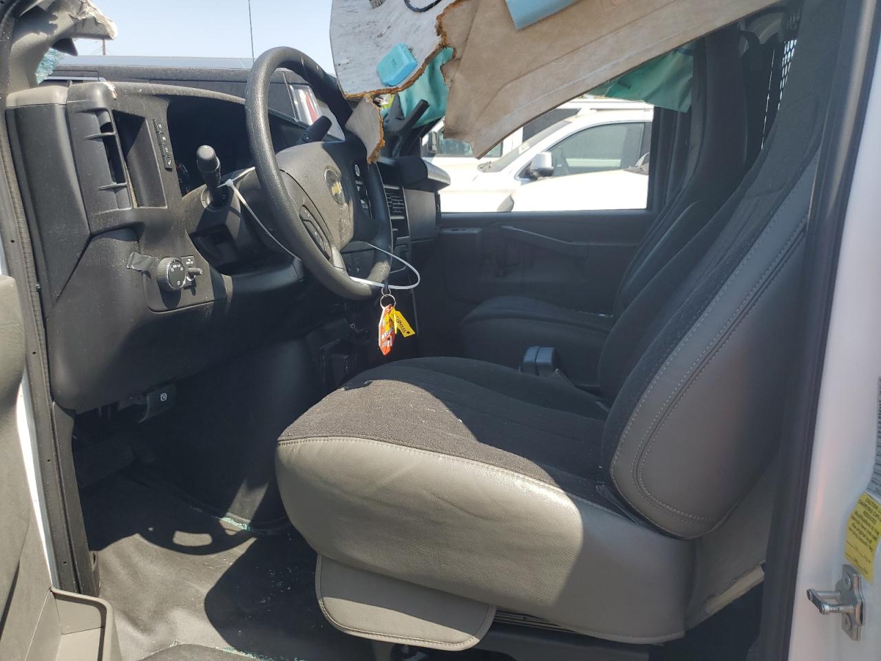 1GCWGAFP1R1197414 CHEVROLET EXPRESS 2024
