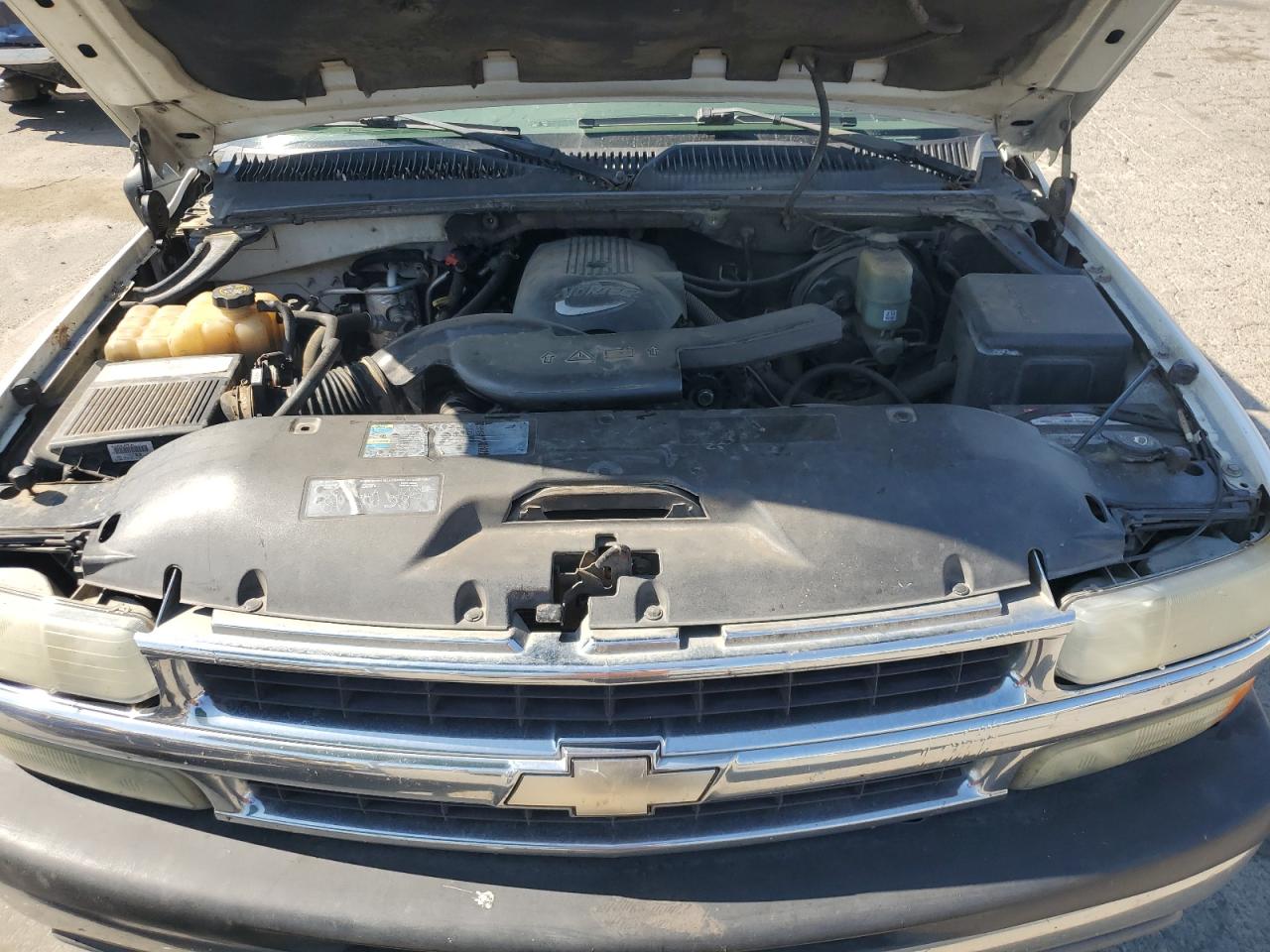 2002 Chevrolet Suburban C1500 VIN: 1GNEC16T82J219779 Lot: 61617045