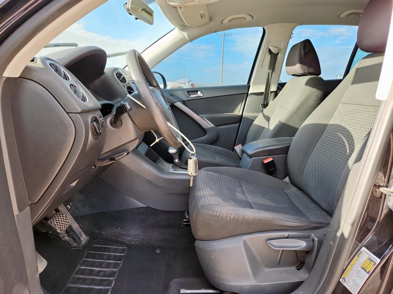 2009 Volkswagen Tiguan S VIN: WVGAV75NX9W522594 Lot: 62217135