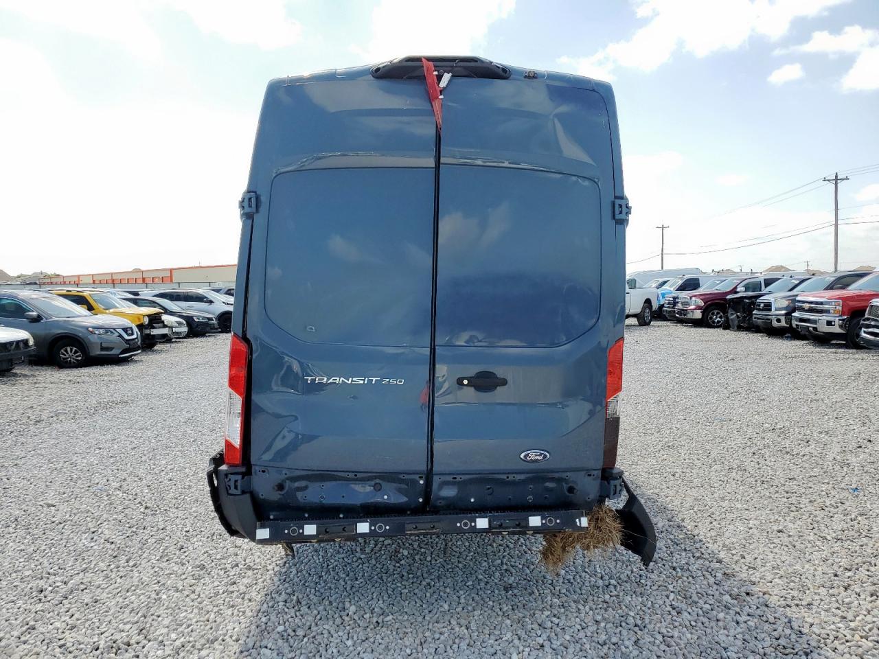 2020 Ford Transit T-250 VIN: 1FTBR3X82LKB02081 Lot: 52159235