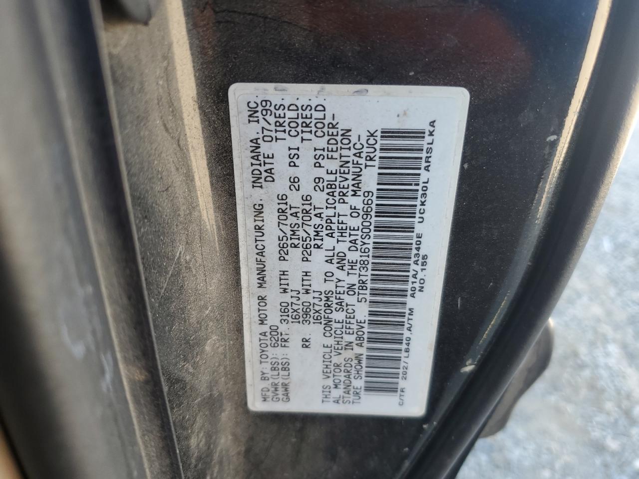2000 Toyota Tundra Access Cab Limited VIN: 5TBRT3816YS009669 Lot: 62759565