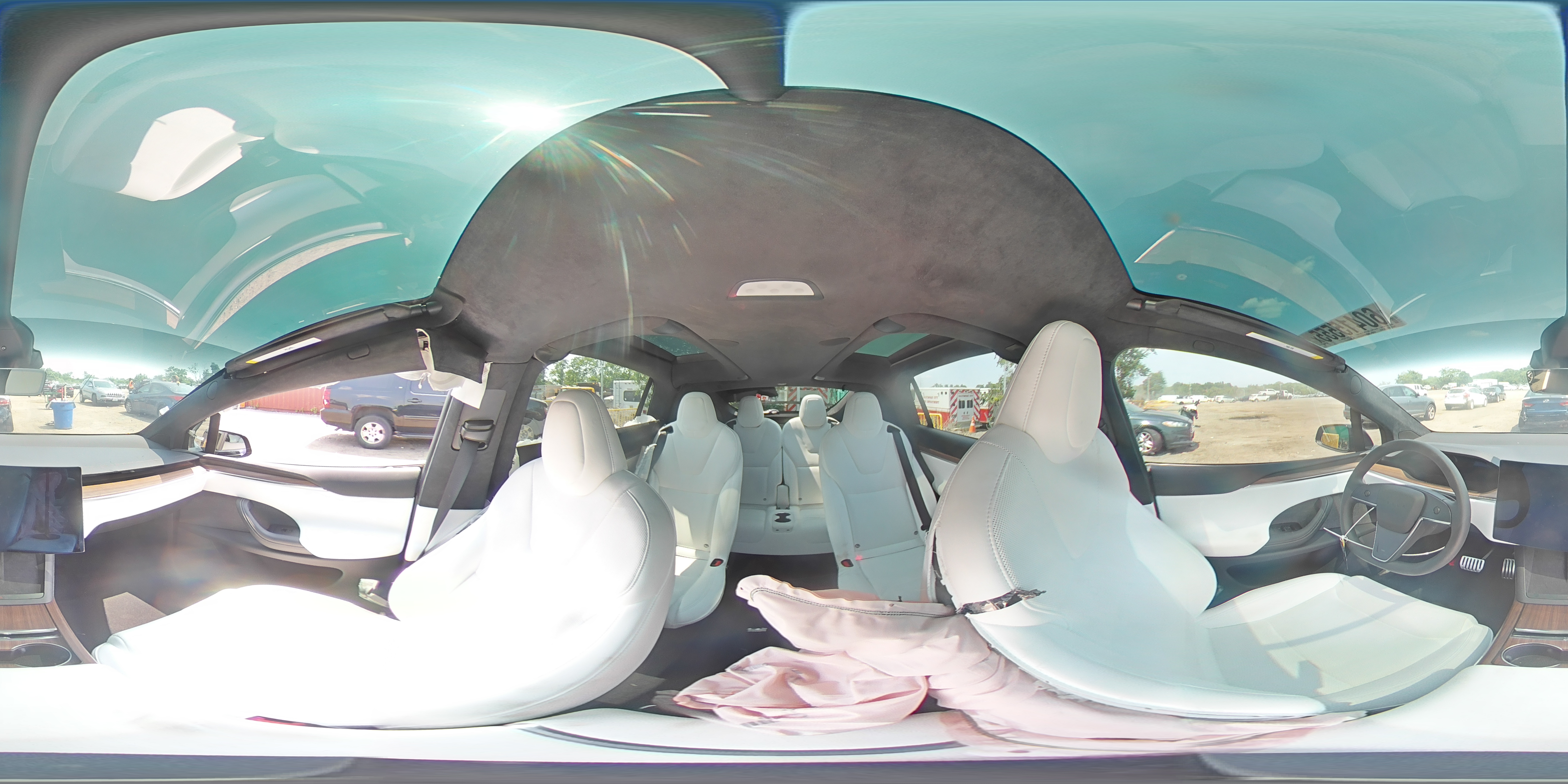 2025 Tesla Model X VIN: 7SAXCBE55SF462891 Lot: 60415555