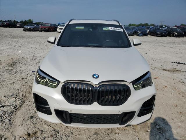  BMW X1 2021 Белы