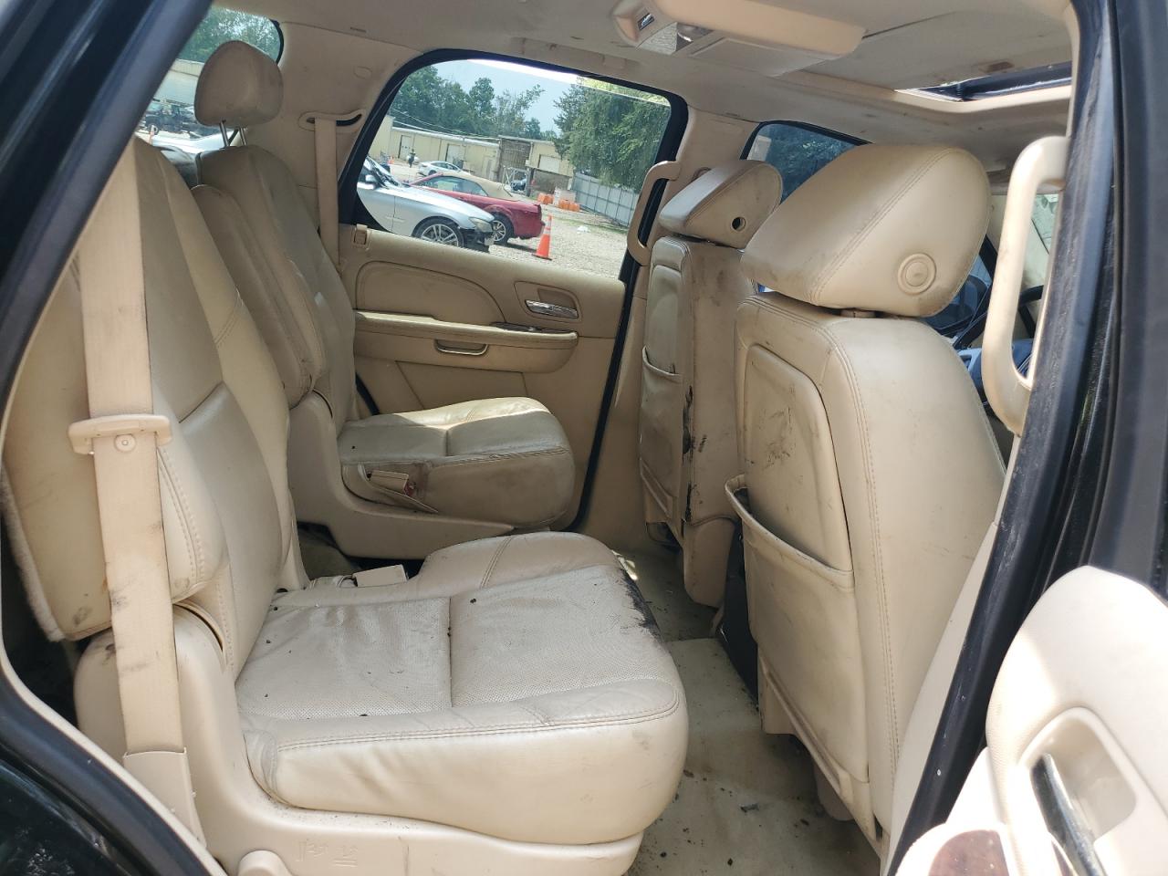 2007 Cadillac Escalade Luxury VIN: 1GYEC63847R354945 Lot: 62612115