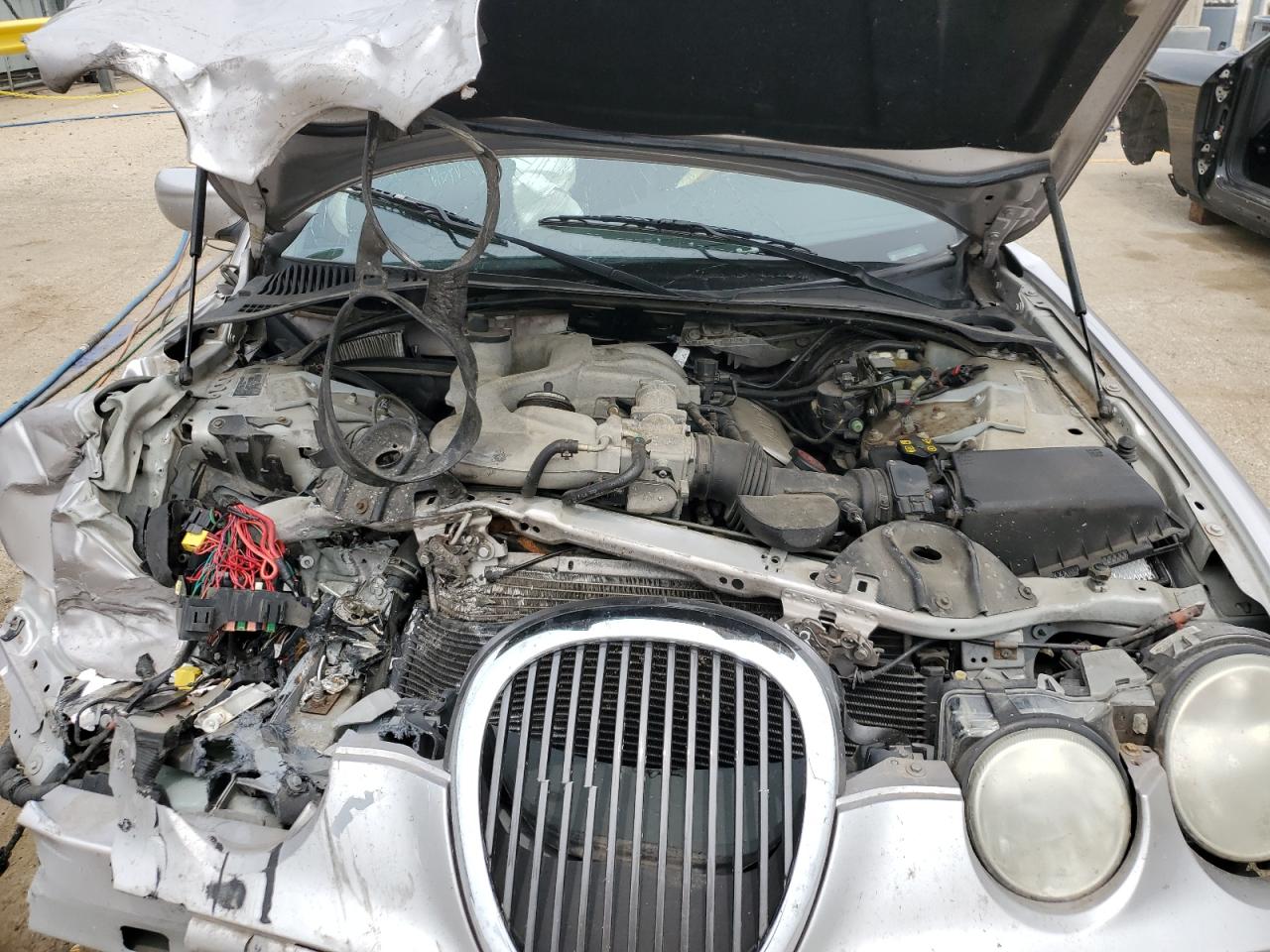 2000 Jaguar S-Type VIN: SAJDA01CXYFL64010 Lot: 60882695
