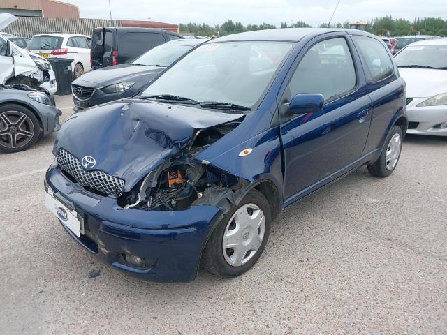 2004 TOYOTA YARIS BLUE for sale at Copart SANDWICH