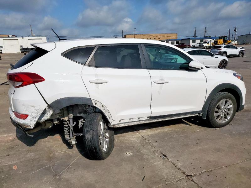  HYUNDAI TUCSON 2016 Белы