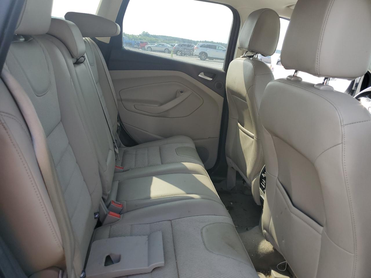 1FMCU9G9XGUC34641 FORD ESCAPE 2016