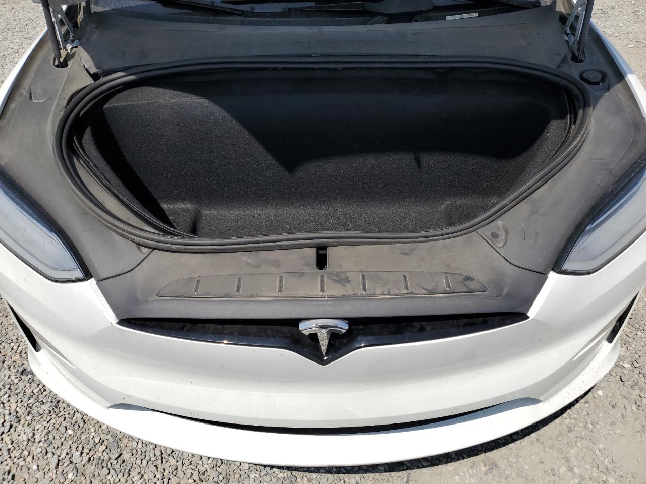2022 Tesla Model X VIN: 7SAXCBE69NF333226 Lot: 58268465
