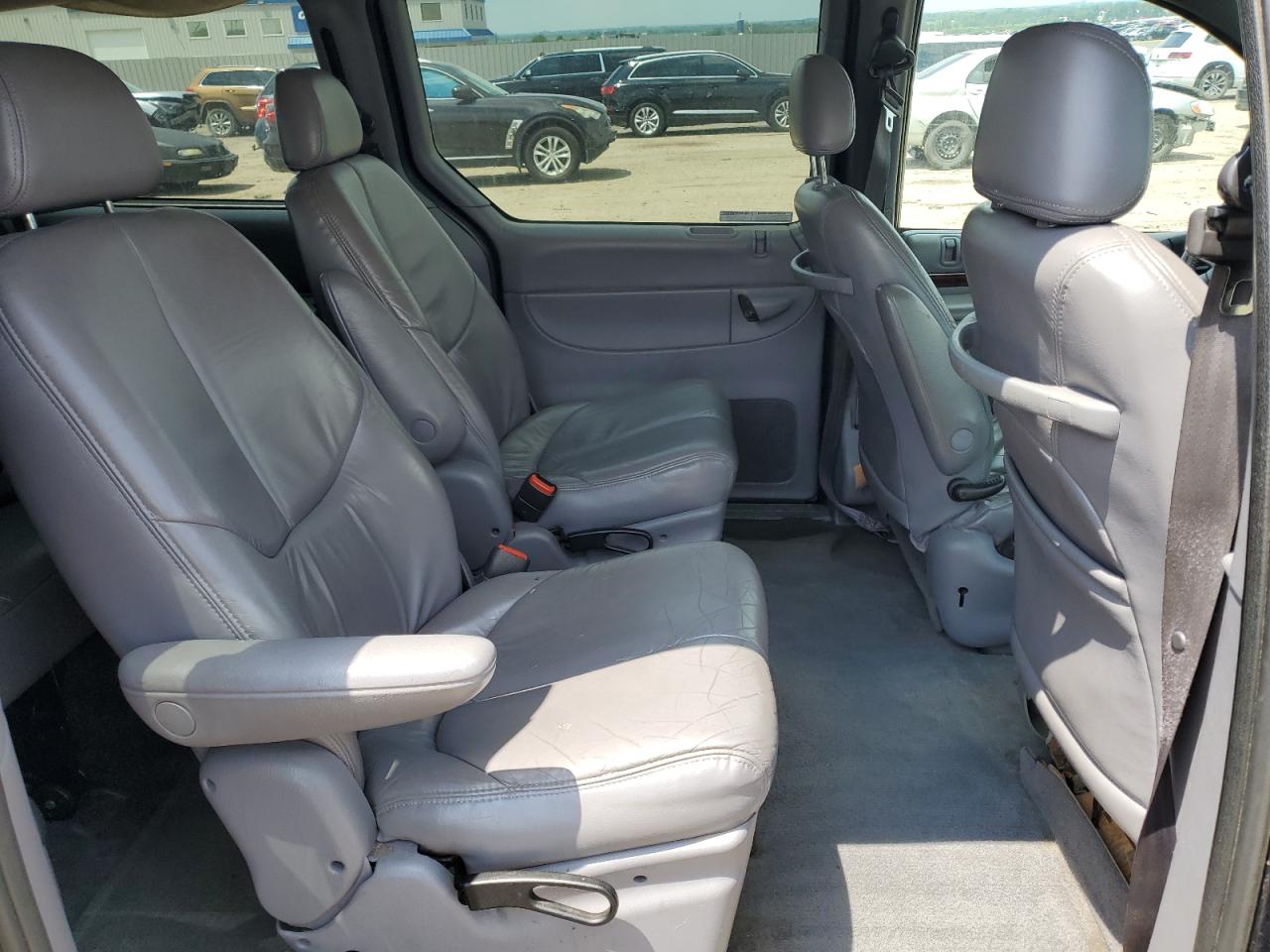 2000 Chrysler Town & Country Lxi VIN: 1C4GT54L7YB607259 Lot: 62671635