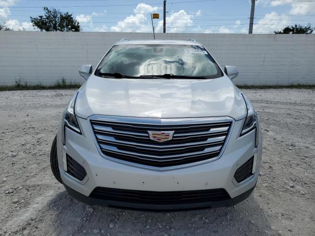  CADILLAC XT5 2018 Srebrny