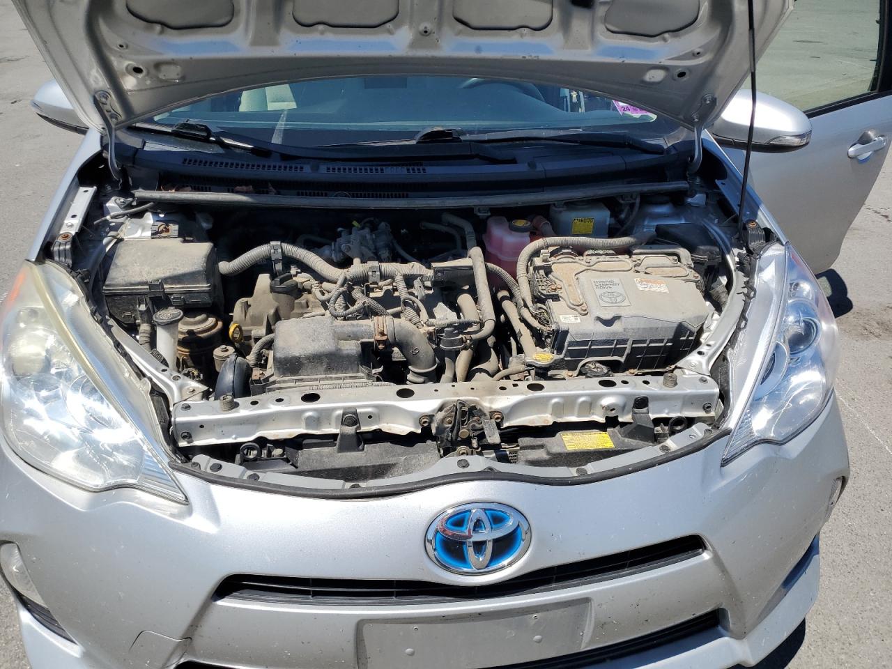 2014 Toyota Prius C VIN: JTDKDTB31E1566322 Lot: 62570705
