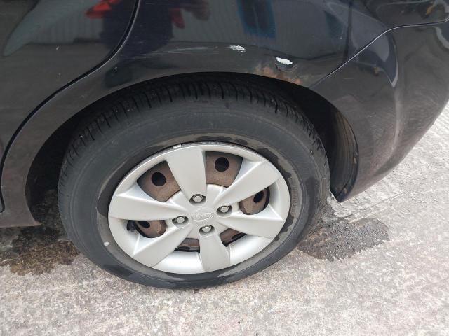 2010 KIA RIO 1