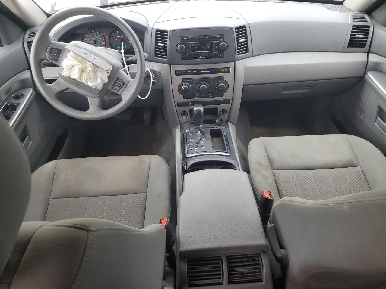 2005 Jeep Grand Cherokee Laredo VIN: 1J4GR48K85C684667 Lot: 61292705