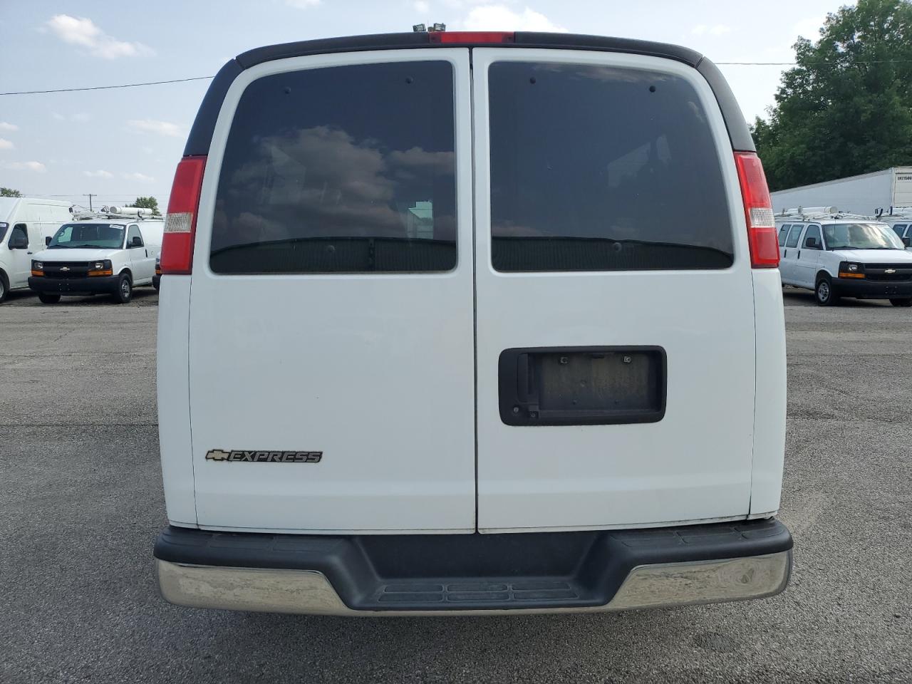1GAZGPFPXJ1234733 CHEVROLET EXPRESS 2018
