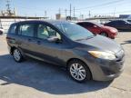 2015 Mazda 5 Sport იყიდება Sun Valley-ში, CA - Rear End
