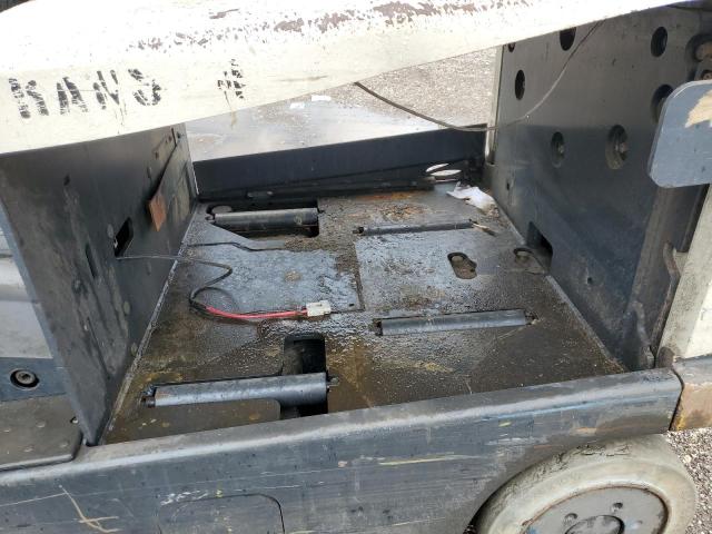 CROWN FORKLIFT 2014 Серый